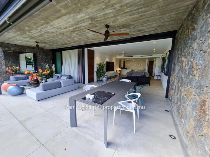 Appartement de 3 chambres en bord de mer à vendre à Pereybère – Erok Grand Baie, Île Maurice