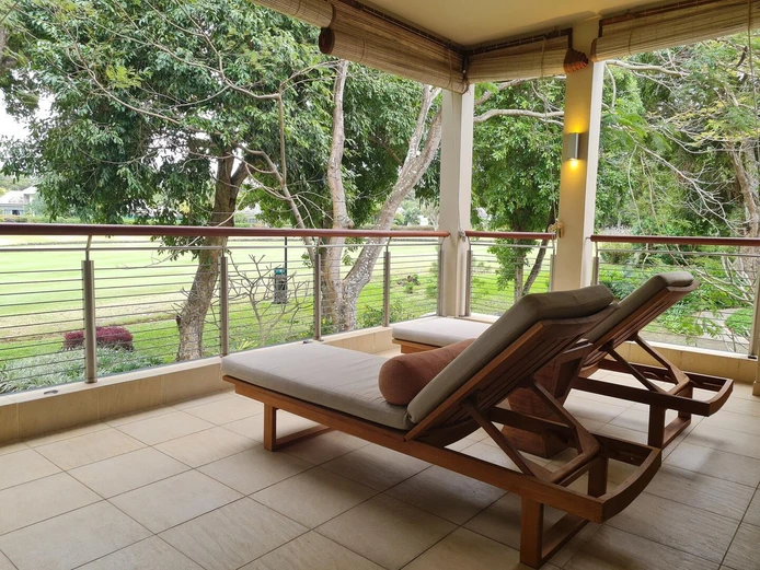 À vendre : Appartement 3 chambres avec vue sur le trou n°9 – Anahita Golf Estate, Beau Champ