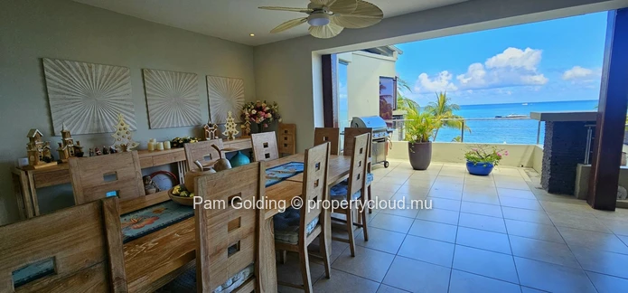 Superbe appartement en front de mer avec deux suites