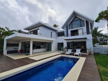 4 Bedroom Villa