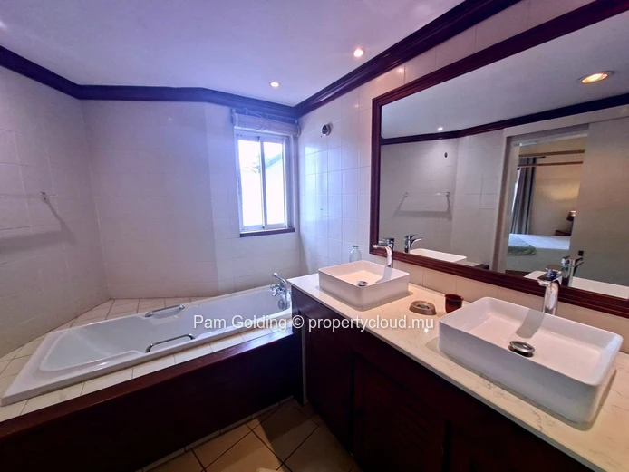Grand Baie – Appartement à louer - Pam Golding Mauritius
