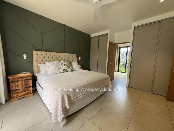 Villa Élégante de 3 Chambres en Suite à Akasha, Cap Tamarin – Piscine Privée, Jardin & Vie en Smart City