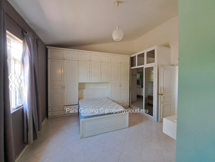 Pointe aux Canonniers – House for sale – Pam Golding Mauritius