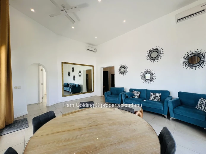 Penthouse de 3 chambres en suite au cœur de Tamarin avec vues mer et montagne et piscine privative