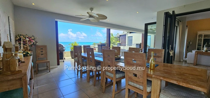 Superbe appartement en front de mer avec deux suites