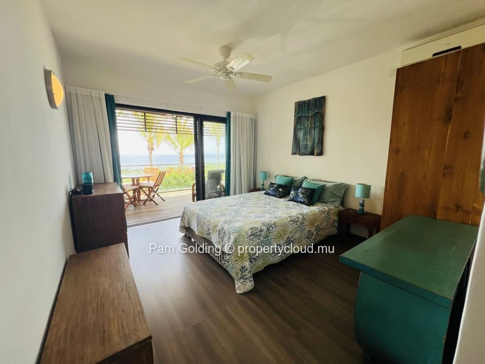 3-Bedroom Ensuite Apartment in Tamarin – Panoramic Ocean Views