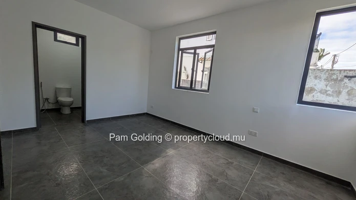 Grand Gaube – Maison à vendre – Pam Golding Mauritius