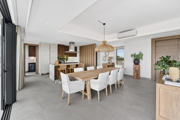 Penthouse de Luxe 4 Chambres avec Vue Mer à Vendre à Grand Baie | Mont Choisy Golf & Beach Estate, Île Maurice