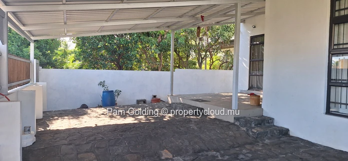 Spectacular 3-Bedroom House in Coromandel – Harbour Views & Mountain Majesty!