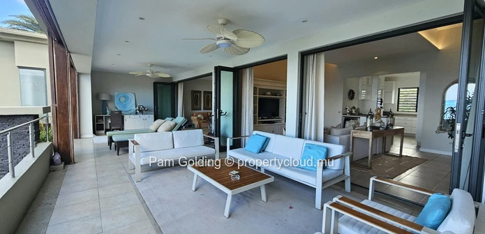 Superbe appartement en front de mer avec deux suites