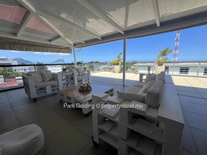 Appartement penthouse avec une vue imprenable sur Tamarin