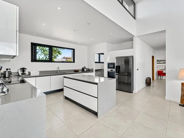 5 Bedroom Villa