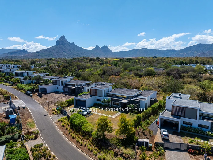 Akasha Villas