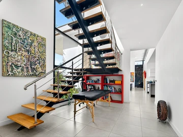 5 Bedroom Villa