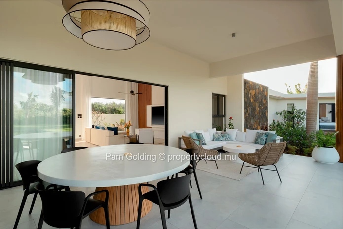 Luxury Villa for Sale in Anahita Mauritius | Golf View, Sea Access & Private Pool 