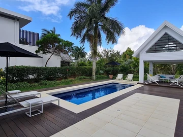 4 Bedroom Villa