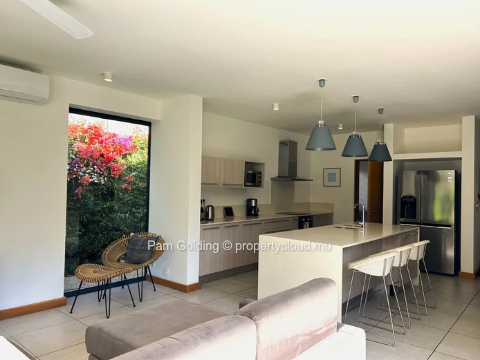 Modern 3-Bedroom Villa in Tamarin – Private Pool & Resort Amenities Near the Beach