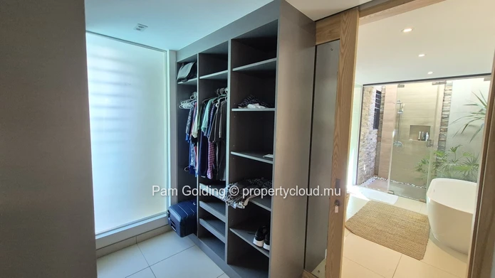 Luxury Villa for Sale in Old Mills Péreybère | Family Home Mauritius