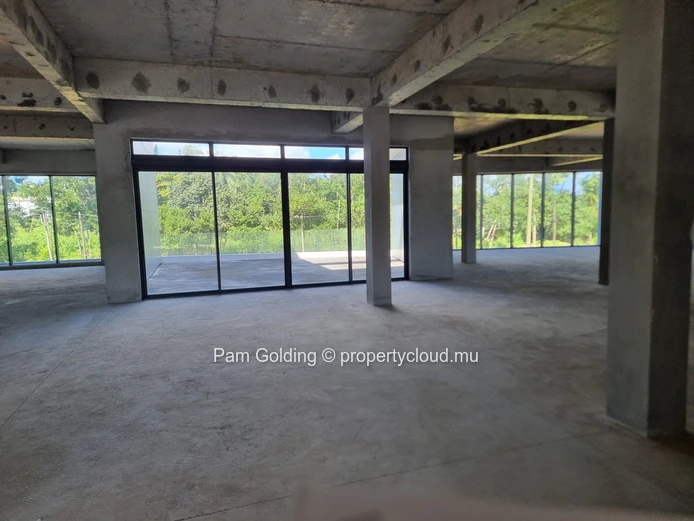 Immeuble de bureaux à louer dans le parc d'activités Vivea, Moka