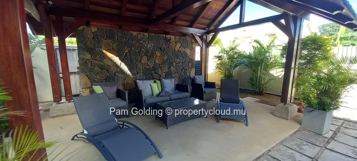 Spacious Penthouse Living in Sought-After Tamarin