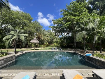 5 Bedroom Villa