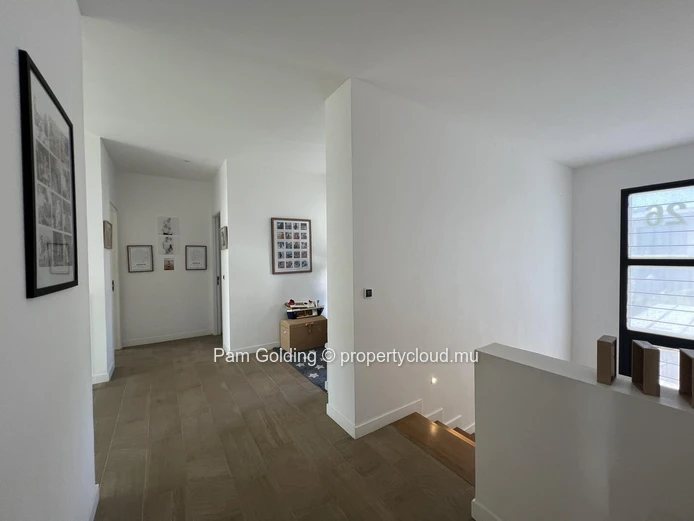 Villa Contemporraine a vendre a Akasha PDS