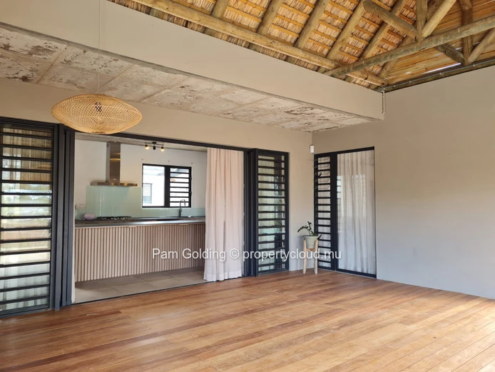 Beautiful Newly Built Home with Garden and Pool
