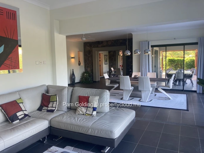 4 Bedroom Villa in Matala Lifestyle Estate, Black River - Infinity Pool & Mountain Surroundings
