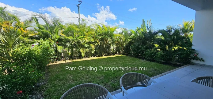 Secure Garden Apartment in Pereybere for Rent – Ideal for Professionals