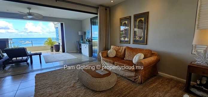 Superbe appartement en front de mer avec deux suites