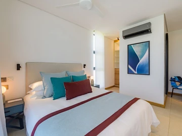 5 Bedroom Villa