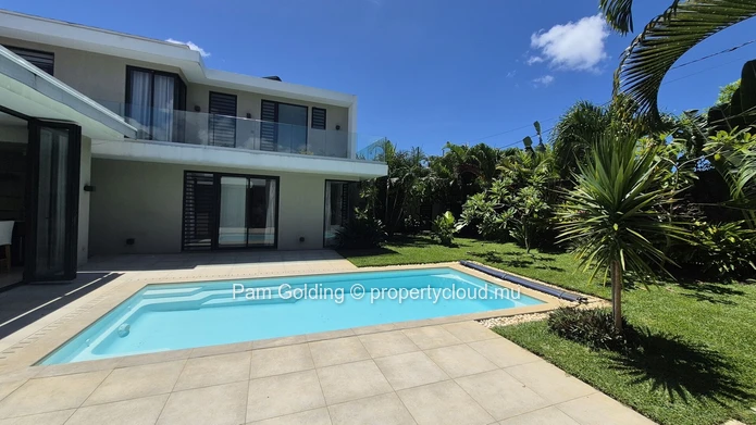 Luxury Villa for Sale in Old Mills Péreybère | Family Home Mauritius