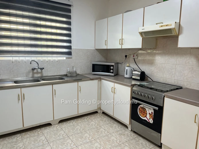 Spacious 4-Bedroom Duplex for Rent Opposite Flic en Flac Beach – Rs 70,000