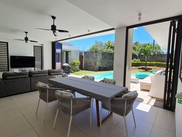 4 Bedroom Villa