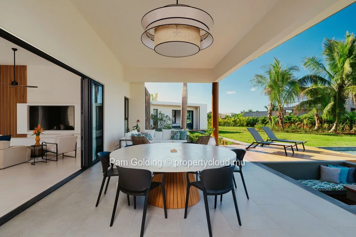 Luxury Villa for Sale in Anahita Mauritius | Golf View, Sea Access & Private Pool 