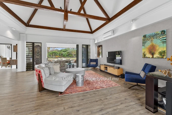 Four-Bedroom Luxury Villa in Tamarina Golf Estate - Private Pool & Beach Club Access