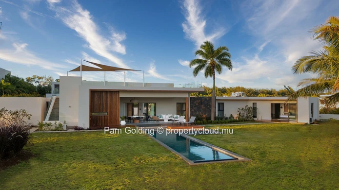 Luxury Villa for Sale in Anahita Mauritius | Golf View, Sea Access & Private Pool 