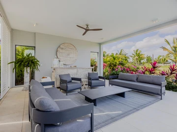 4 Bedroom Villa