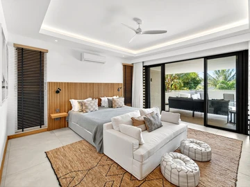 4 Bedroom Villa