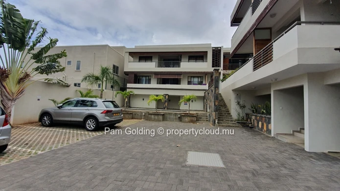Appartement moderne avec des espaces de vie spacieux