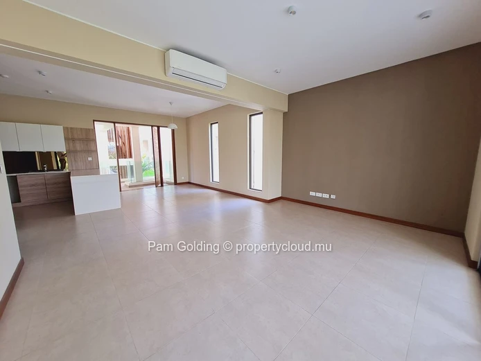 Luxury 2-Bedroom Apartment with Private Rooftop Pool & Stunning Mountain/Sea Views near Mon Choisy Beach (Sole Mandate)