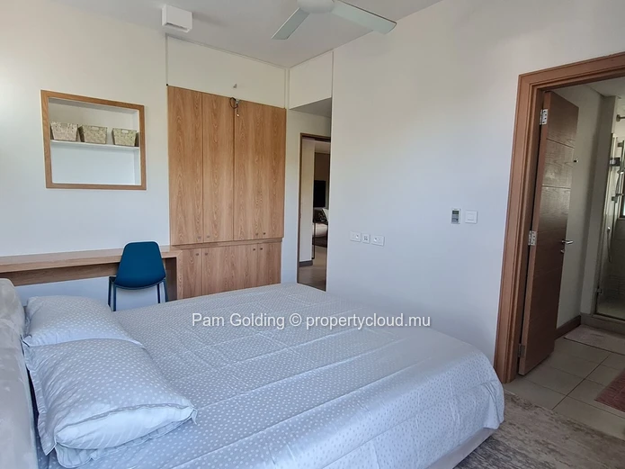 2 Bedroom penthouse Banyan Grove  (Sole Mandate)