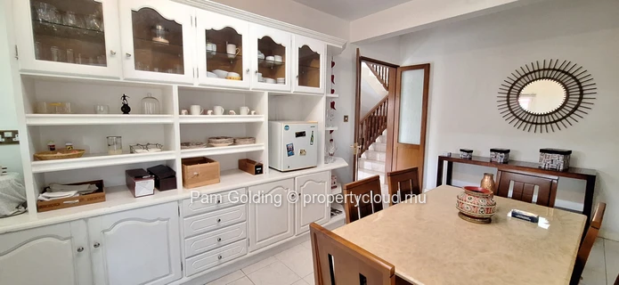 Exceptional Multi-Building Estate for Sale – Avenue Ollier, Quatre Bornes (Sole Mandate)