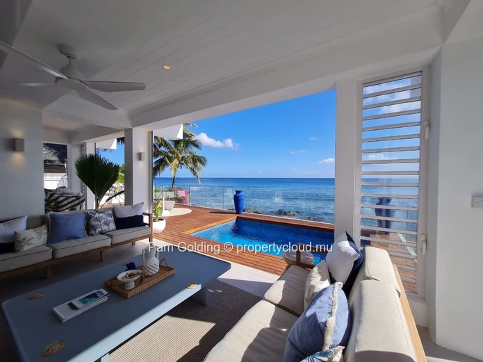 3 bedroom Beachfront Eco-Chic Coastal Haven with Breathtaking Sea Views – Tamarin