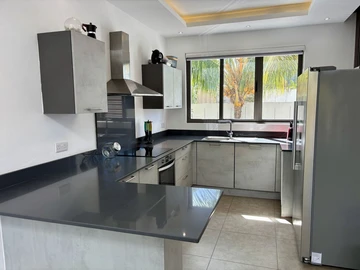 4 Bedroom Villa