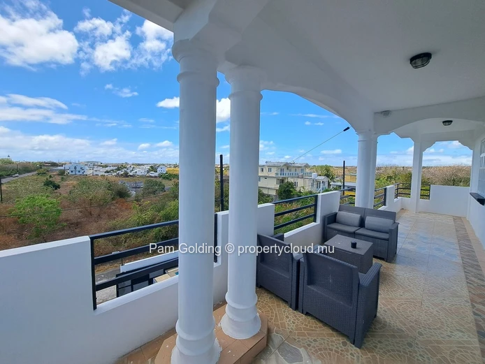 Grand Baie – Appartement à vendre – Pam Golding Mauritius