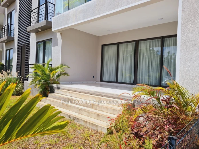 Modern 3-Bedroom Apartment with Private Garden – Walk to Beach & Lux Grand Baie