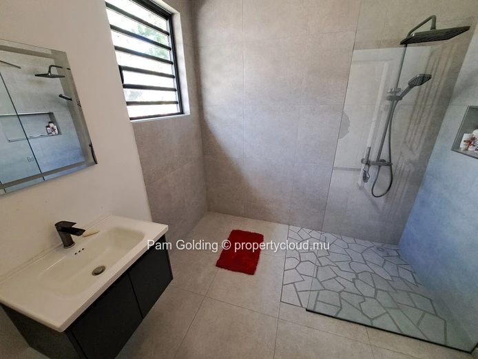 Bain Boeuf – Maison à louer – Pam Golding Mauritius