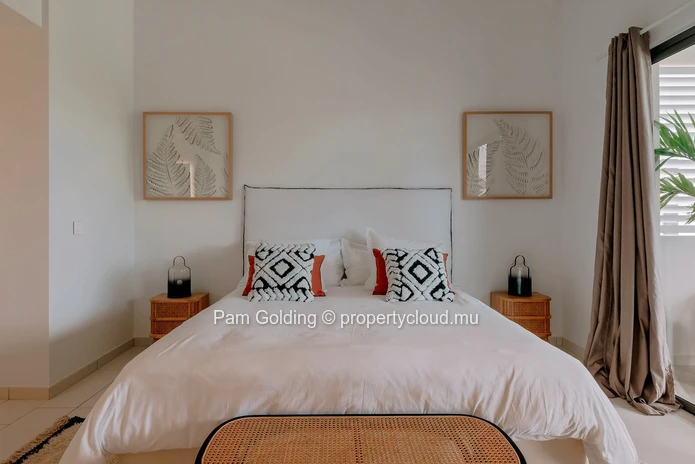 Luxurious 2 Bedroom Penthouse with Rooftop Terrace & Private Pool in Pereybere, Mauritius 