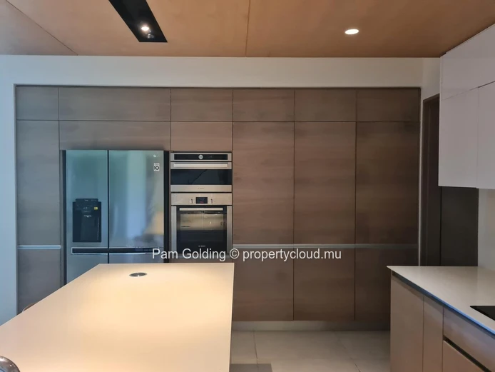 Appartement d'Exception à Mont Choisy Golf & Beach Estate – 3 Chambres, Vue Golf, Grand Baie